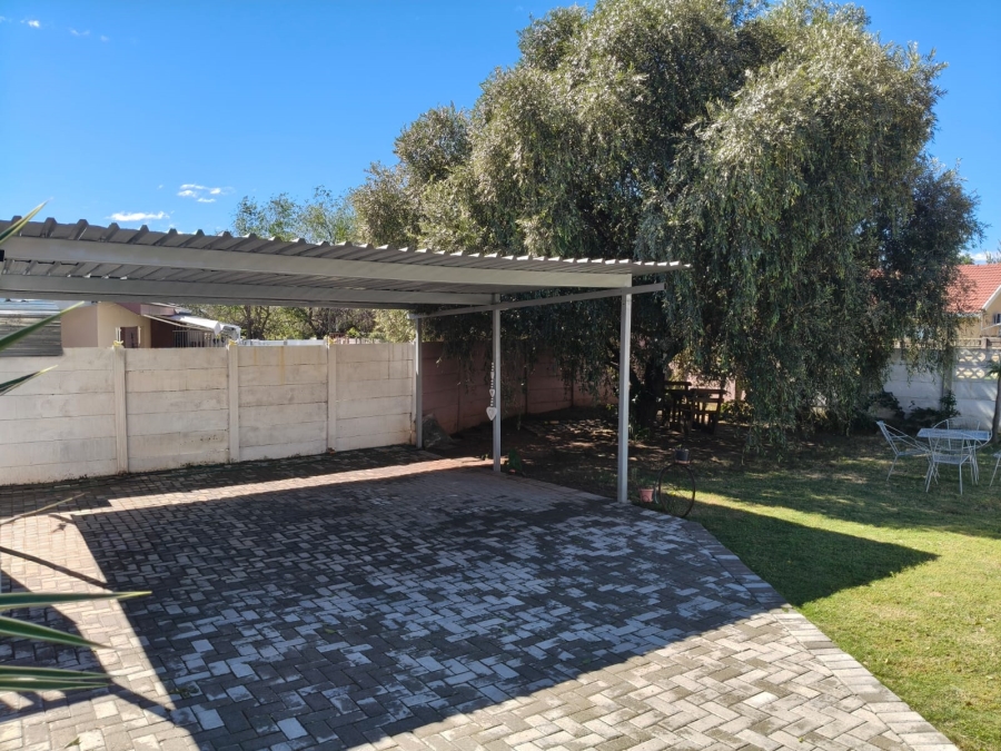 3 Bedroom Property for Sale in Protea Park North West